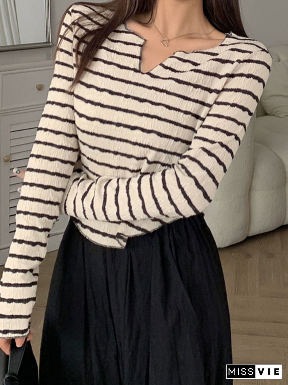 Textured Stripe V Neck Irregular Hem Long Sleeve Tee