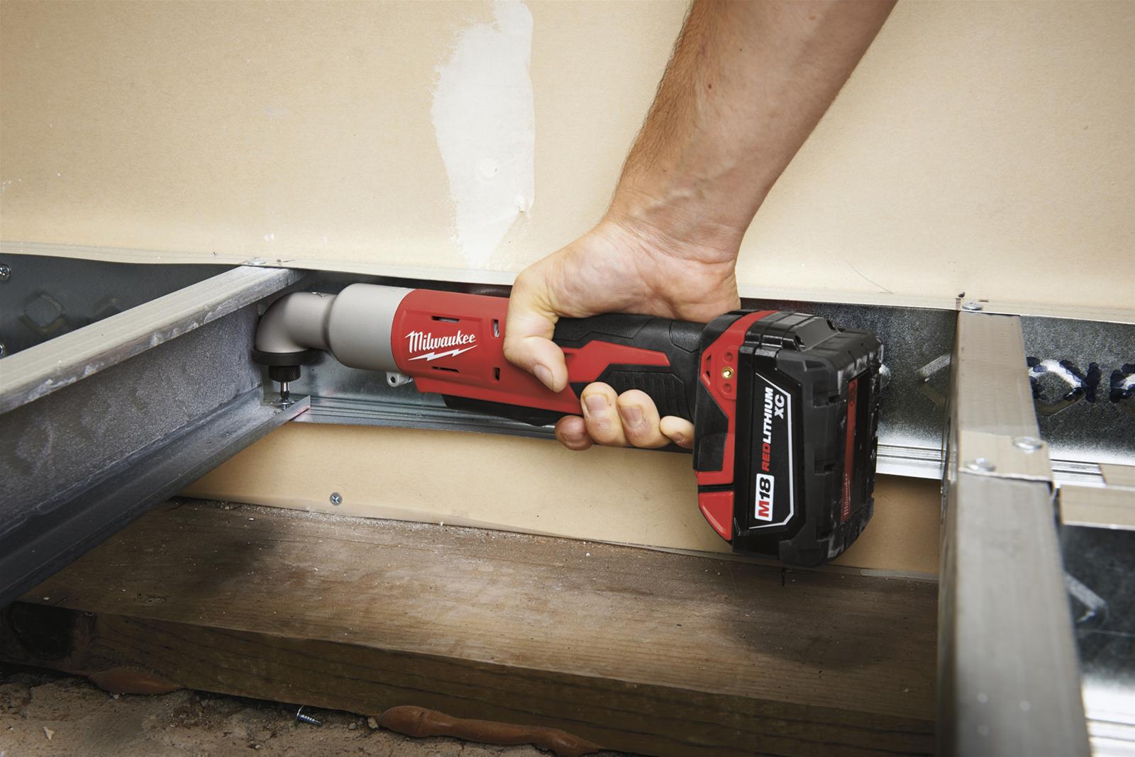 Milwaukee Tool 2667-20 Milwaukee M18 Cordless 2-Speed Right Angle Impact Drivers