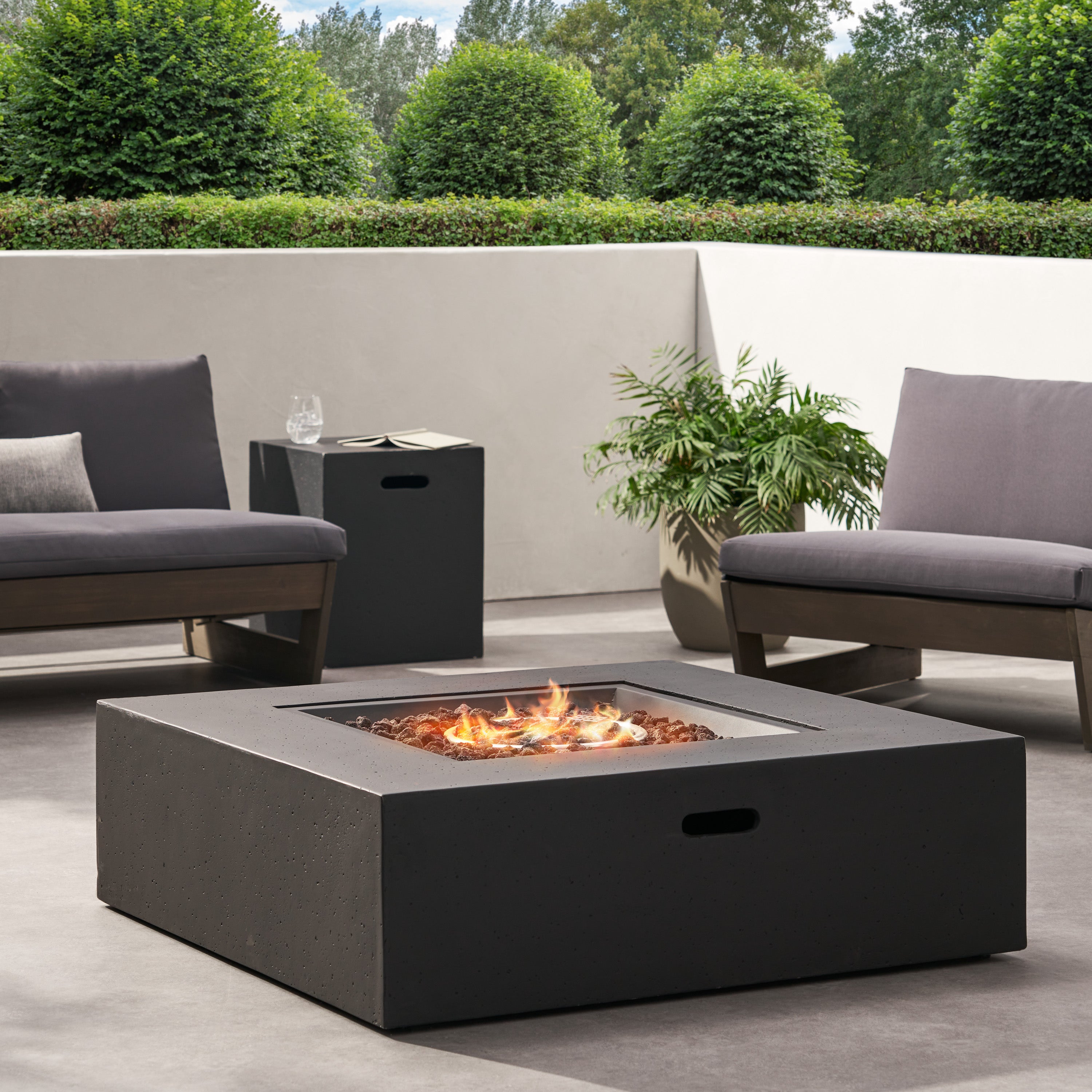 Hearth Square 50K BTU Outdoor Propane Fire Pit Table