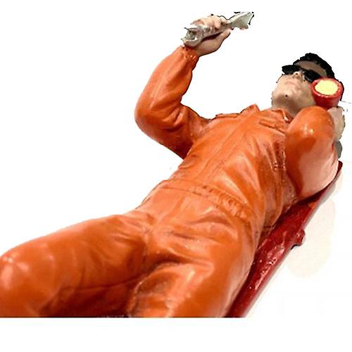 Mechanic in Uniform 1:24 Scale Figure (Orange) (Paul)