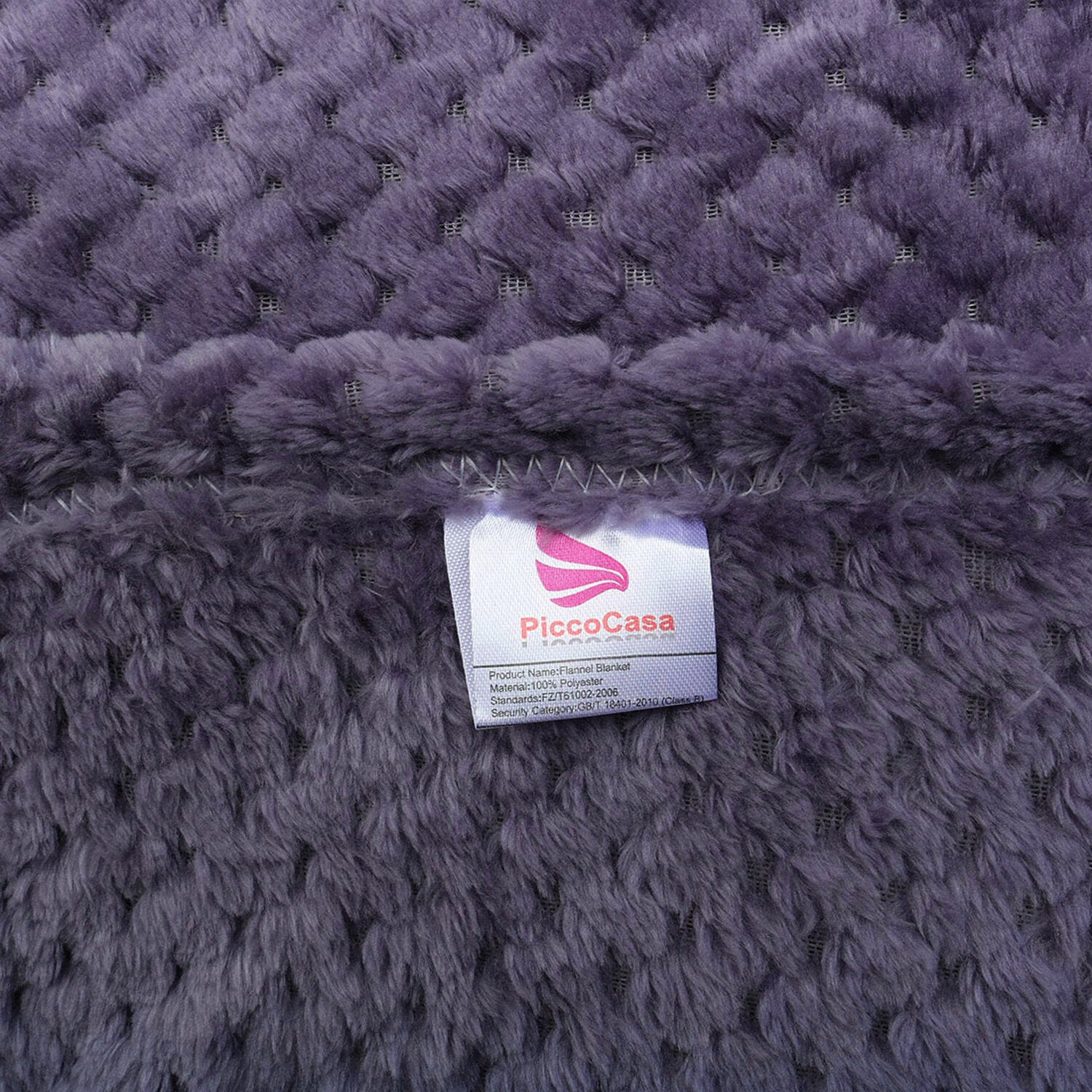 PiccoCasa Plush Flannel Blanket Microfiber Queen Throw Blanket， Grape Purple， 78