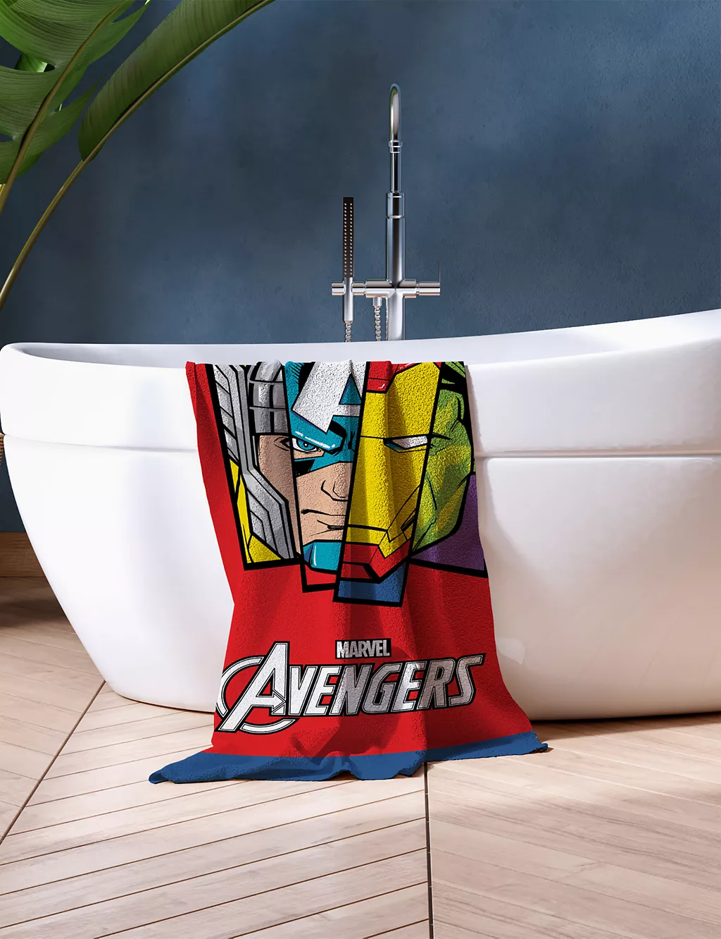 Pure Cotton Avengers™ Kids' Bath Towel