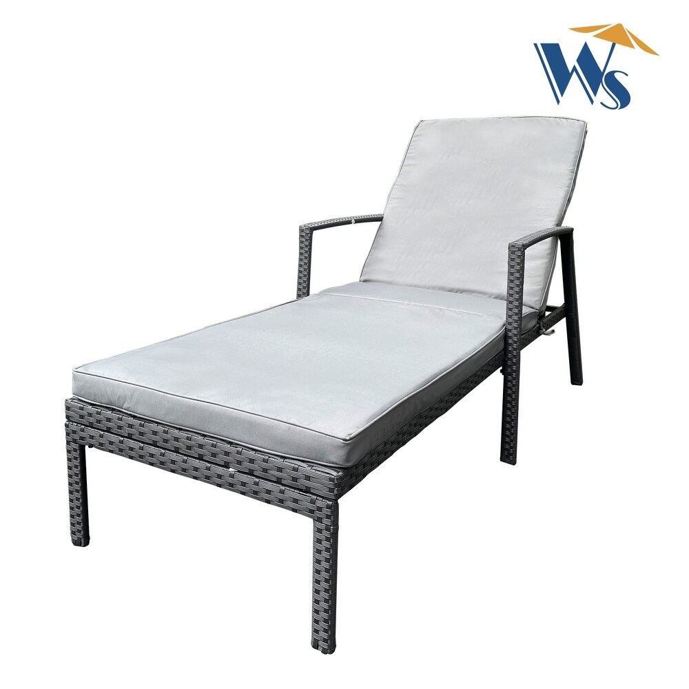 Outdoor Rattan Wicker Patio Lounge Chairs