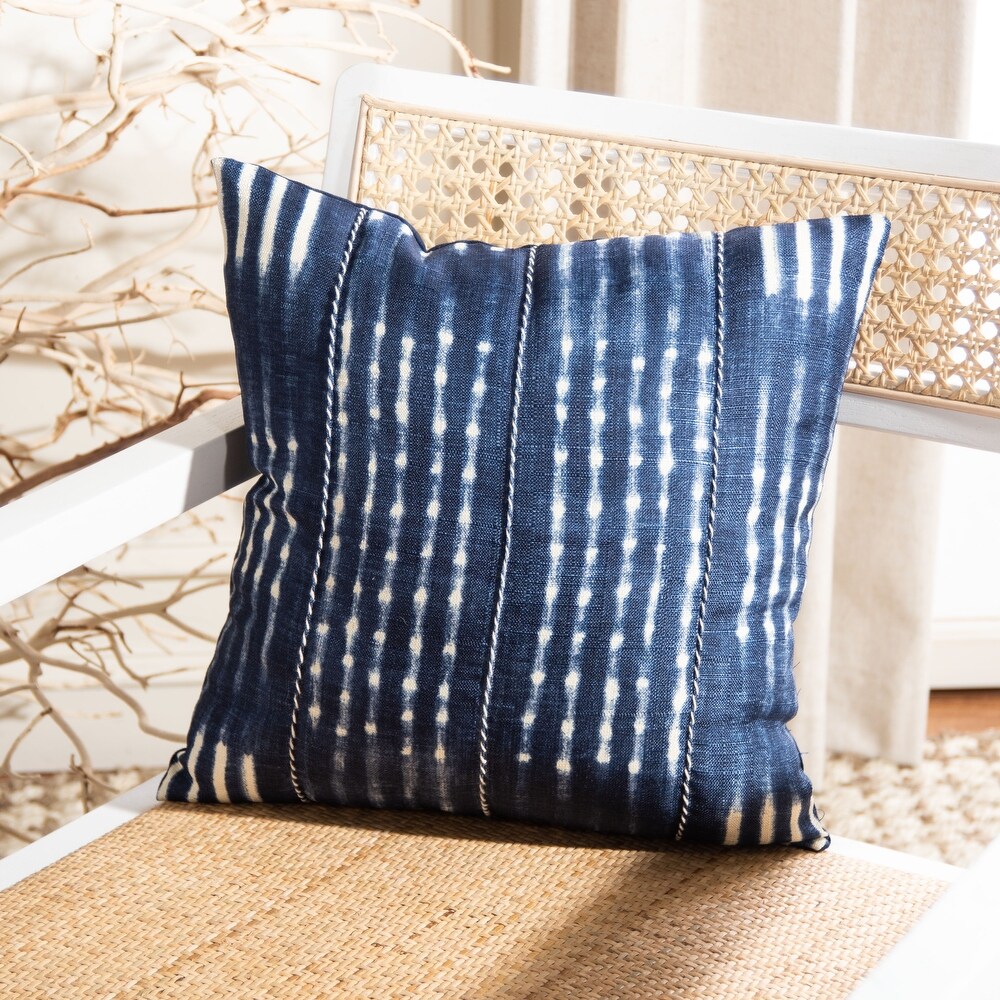 SAFAVIEH Laurena Navy/ Cream 16 inch Decorative Pillow