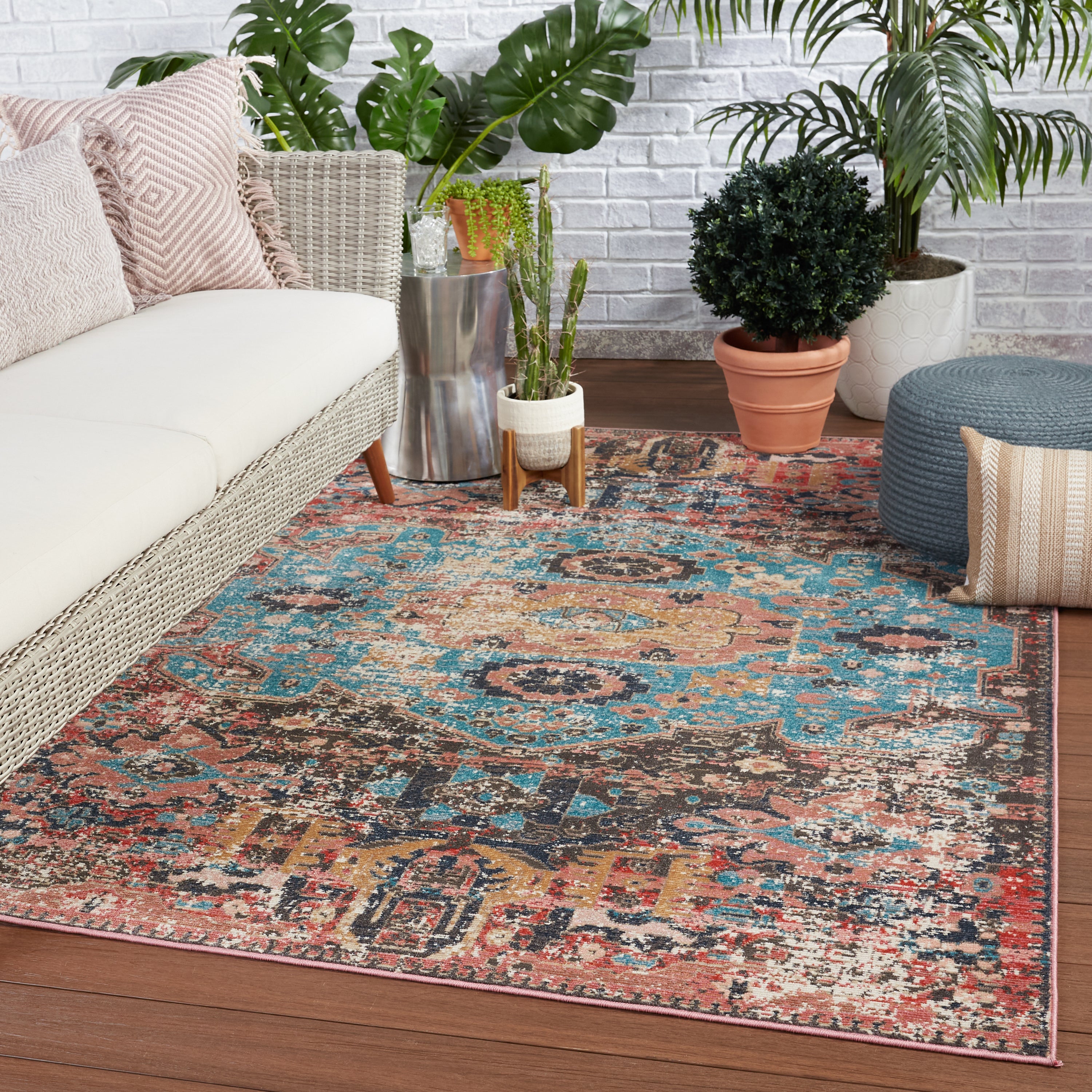 Swoon Presia Indoor/Outdoor Red & Teal Rug