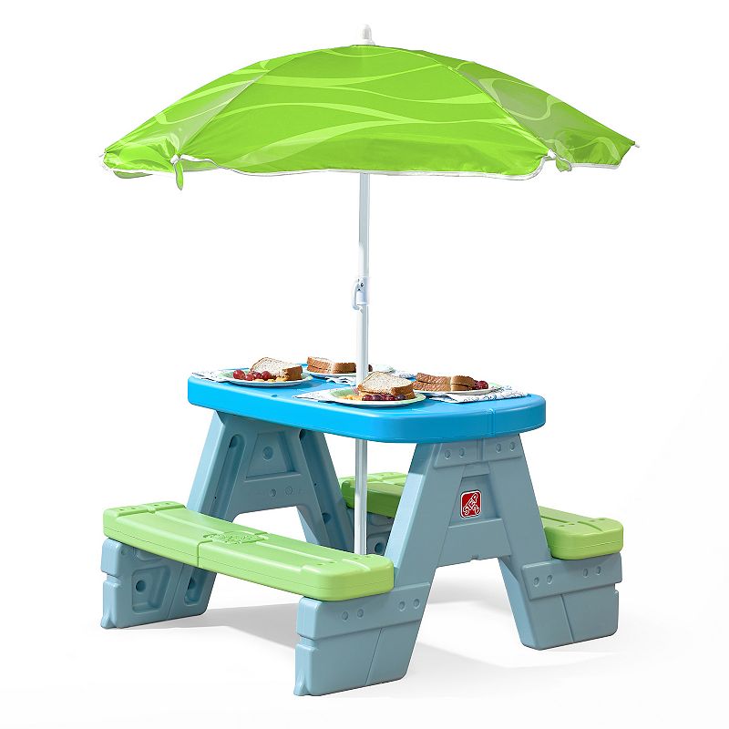 Step2 Sun and Shade Picnic Table and Umbrella Set