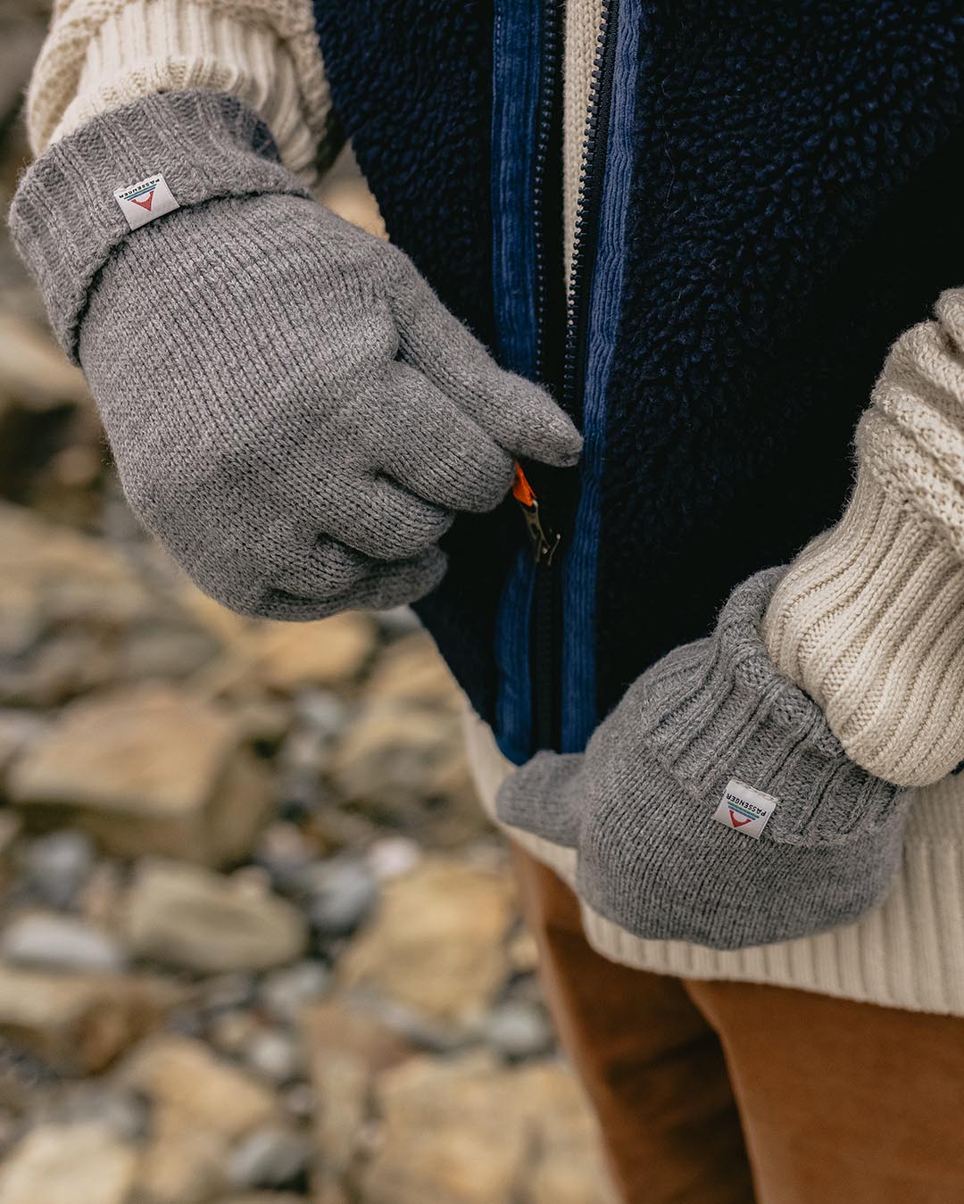 Gale Recycled Acrylic Knitted Gloves - Flecked Grey Marl