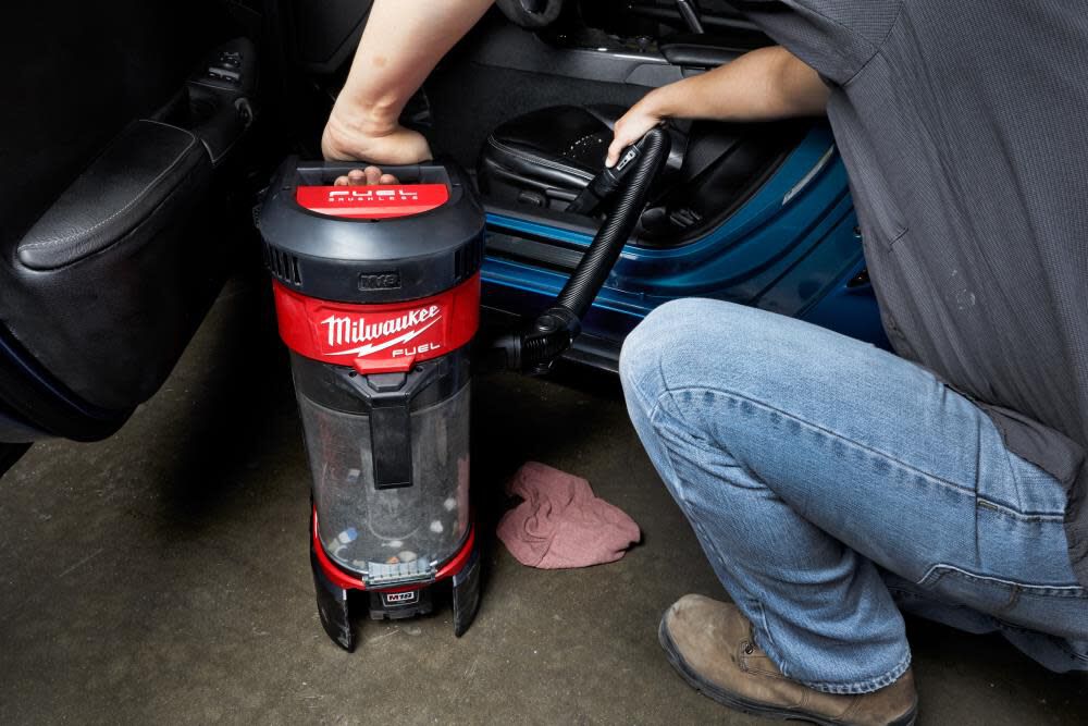 Milwaukee M18 FUEL 3-in-1 Backpack Vacuum 0885-20 from Milwaukee