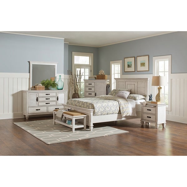 Capistrano 4-piece Queen Bedroom Set with 2 Nightstands and Chest - - 35210903