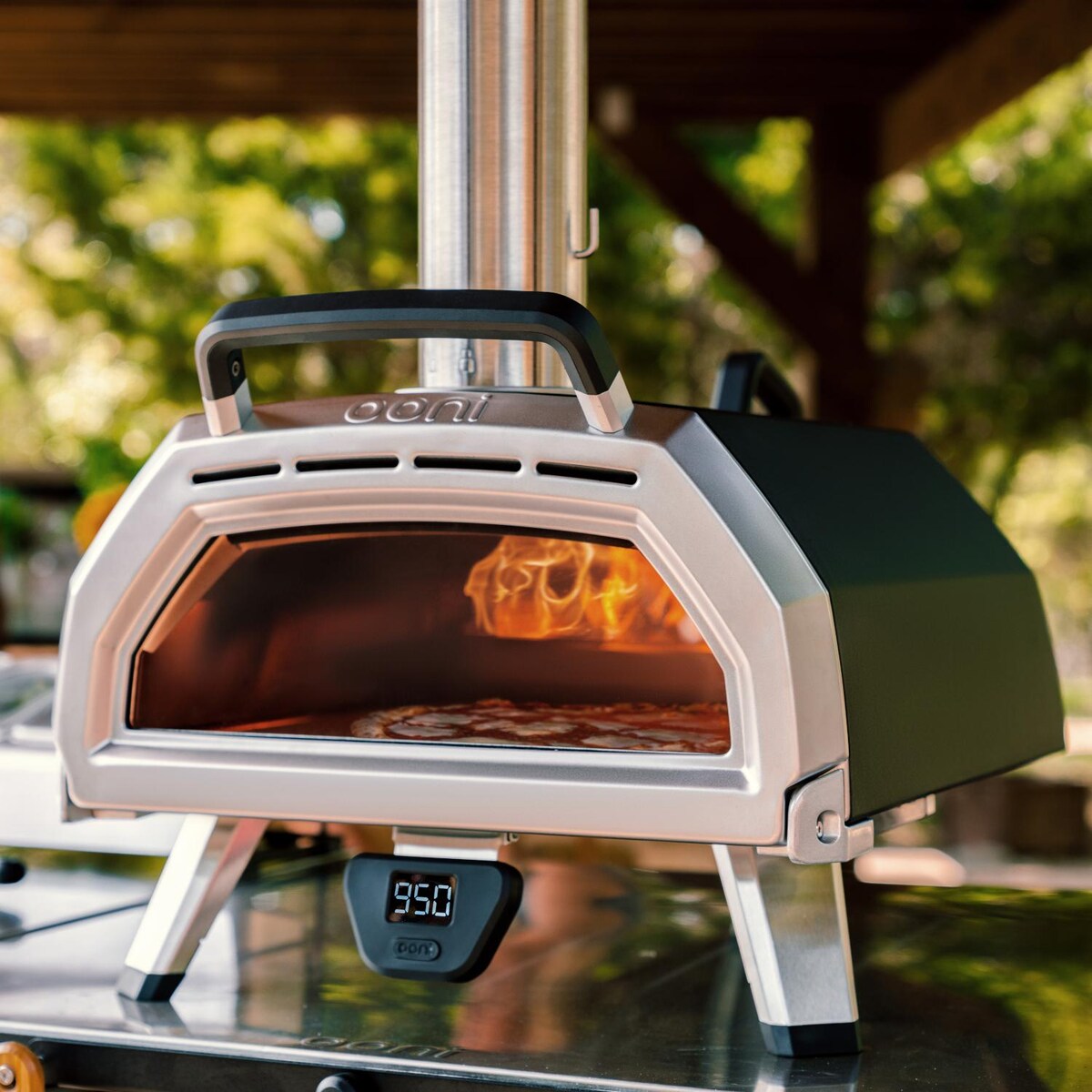 Ooni Karu 16 Multi-Fuel Portable Outdoor Pizza Oven