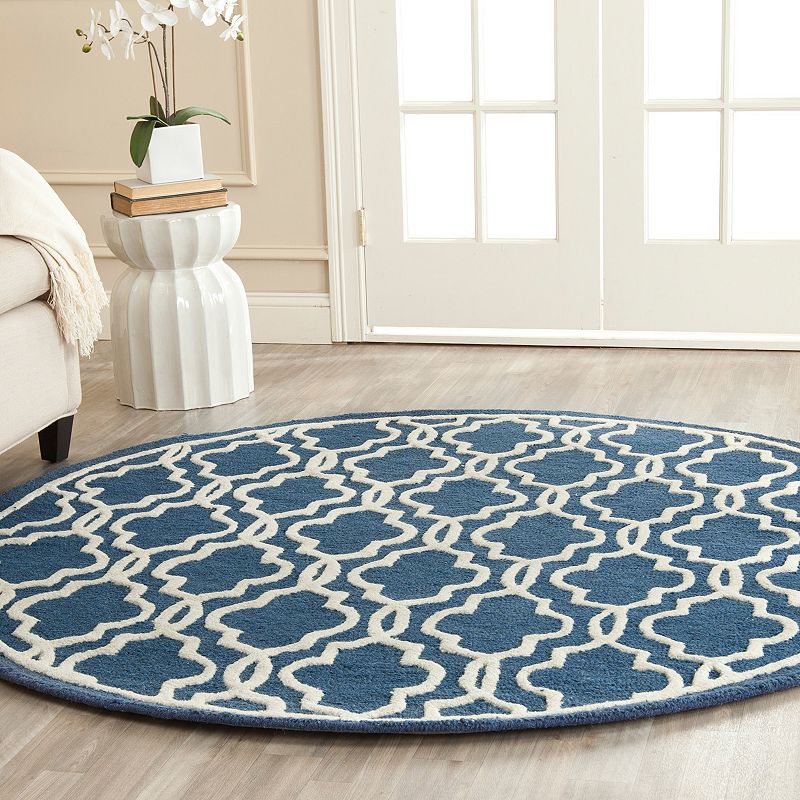 Safavieh Cambridge Trellis Overlap Wool Rug