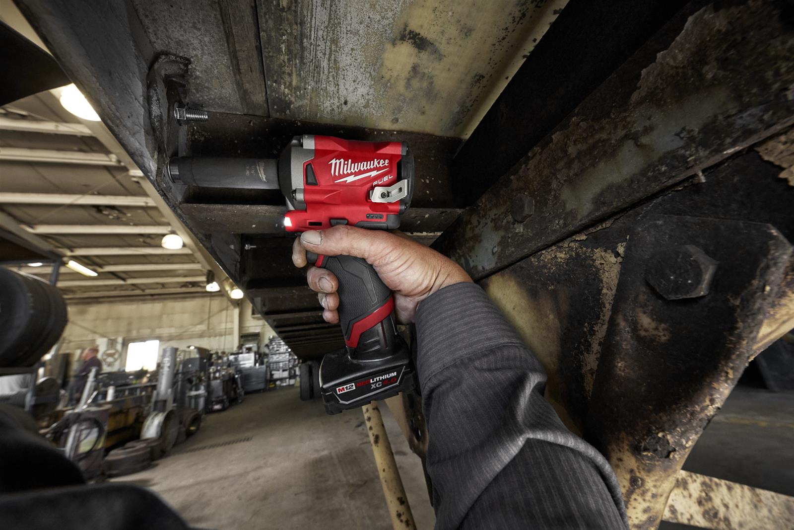 Milwaukee Tool 2555-22 Milwaukee M12 FUEL Stubby Impact Wrenches