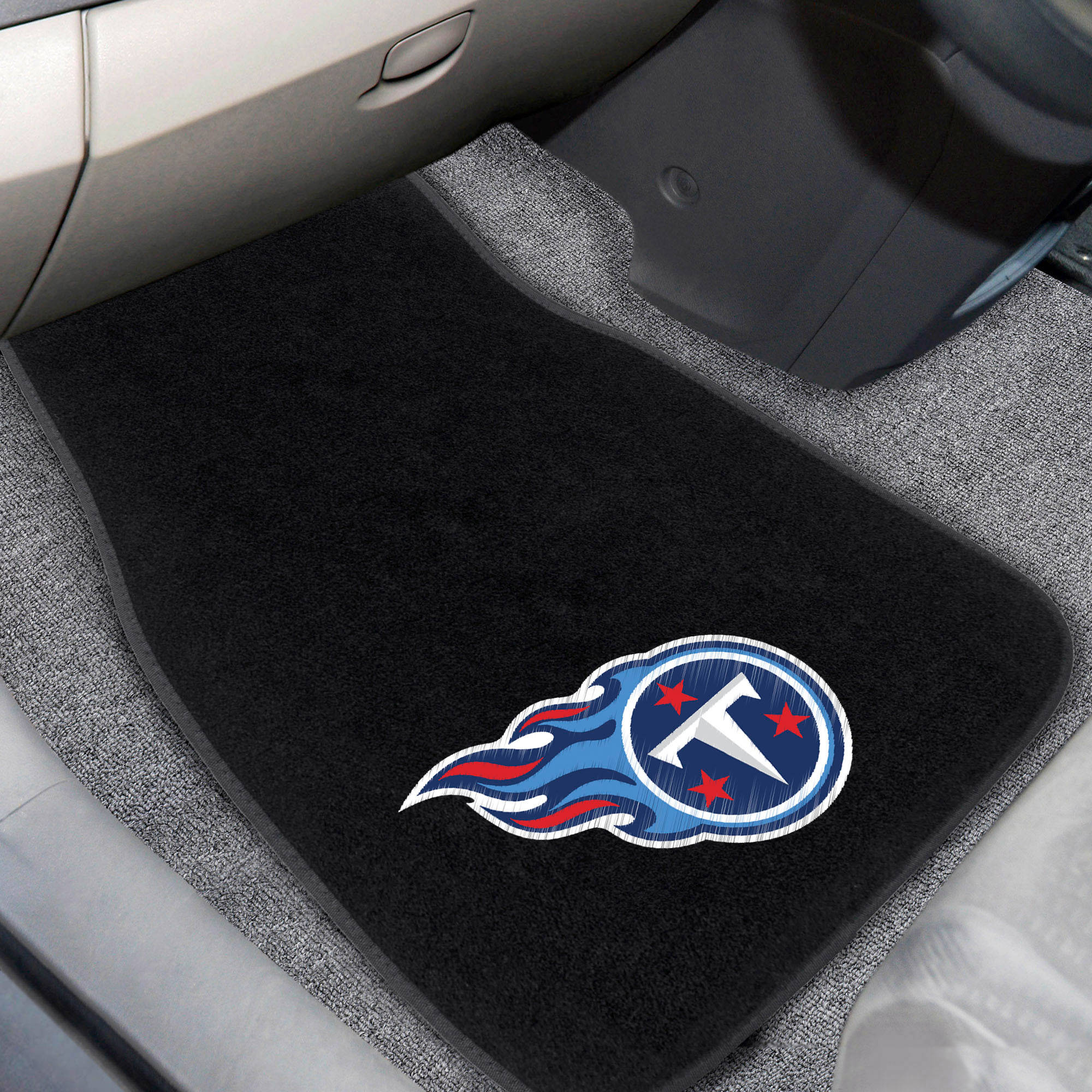 FANMATS 20603 NFL - Tennessee Titans Embroidered Car Mat ， Team Color， 17