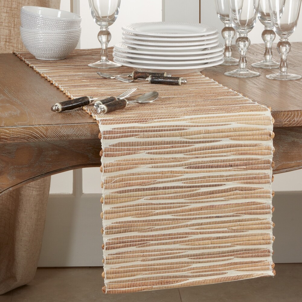 Long Table With Water Hyacinth Design