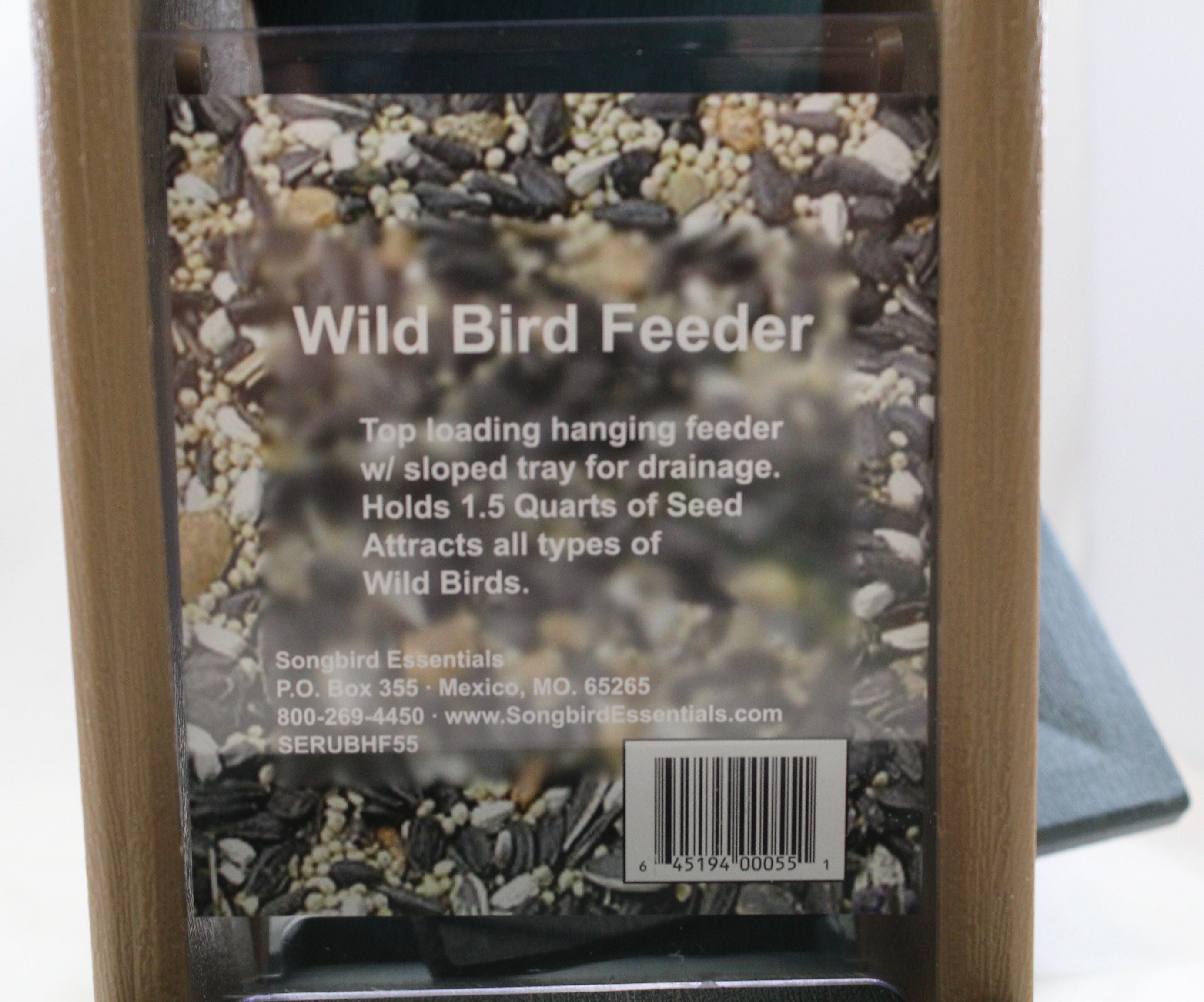 Songbird Essentials Hopper Feeder Recycled Plastic Wild Bird Feeder for Bird Seed， 6 Cup Capacity