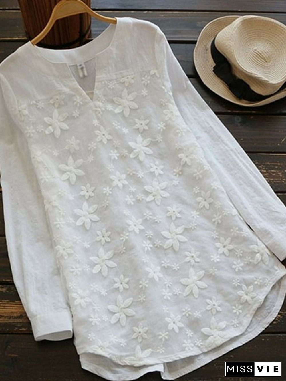 Women's lace embroidered long-sleeved shirt