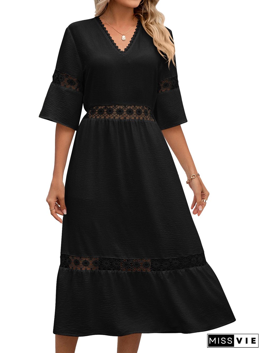 Women's Short-sleeved V-neck Hollow Lace Casual Dress