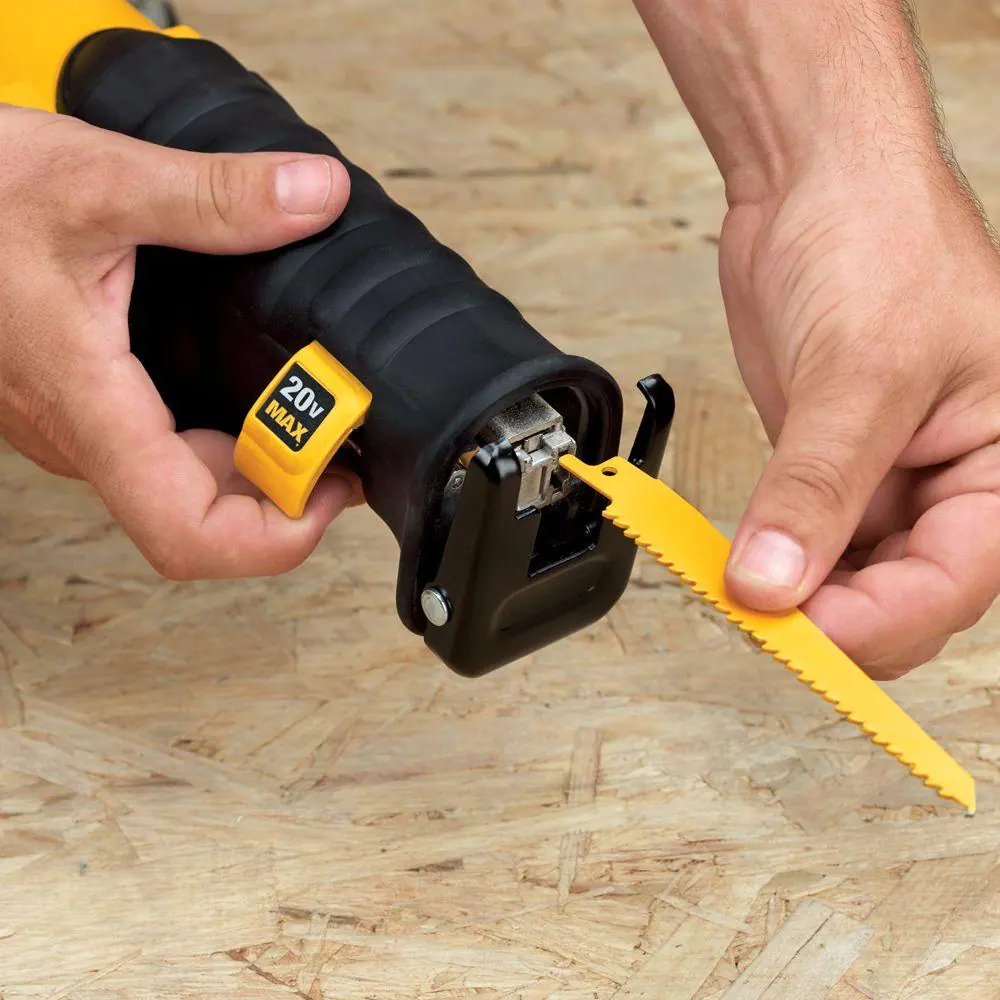 DEWALT DCS380BW230 20-Volt MAX Cordless Reciprocating Saw with (1) 20-Volt Battery 3.0Ah