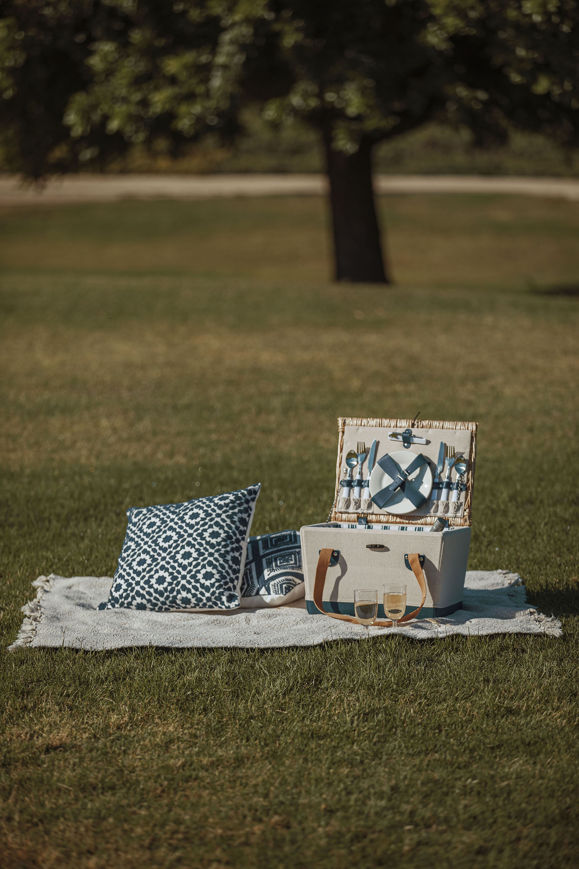 Picnic Time Boardwalk Picnic Basket