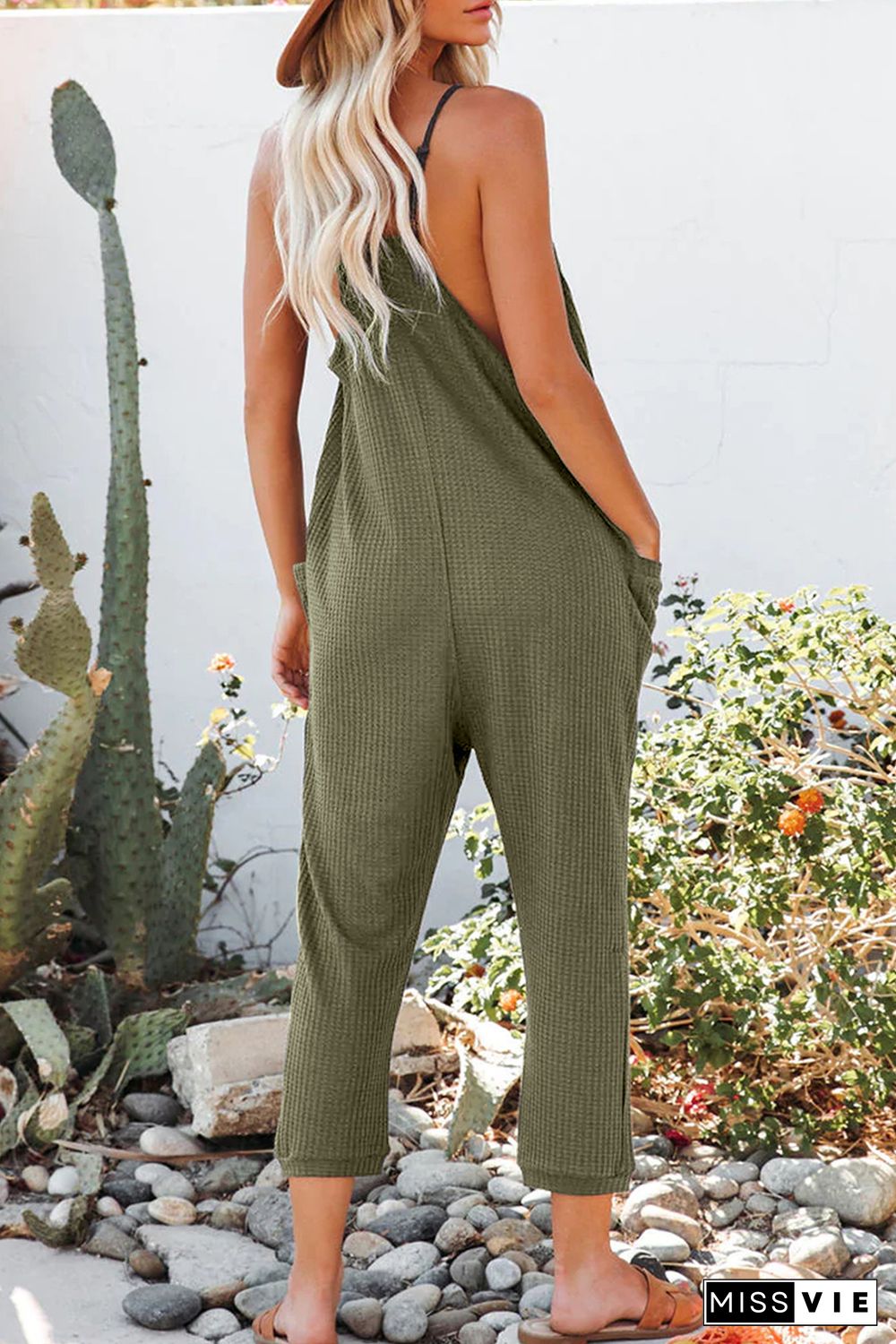 Green Textured Sleeveless V-Neck Pocketed Casual Jumpsuit