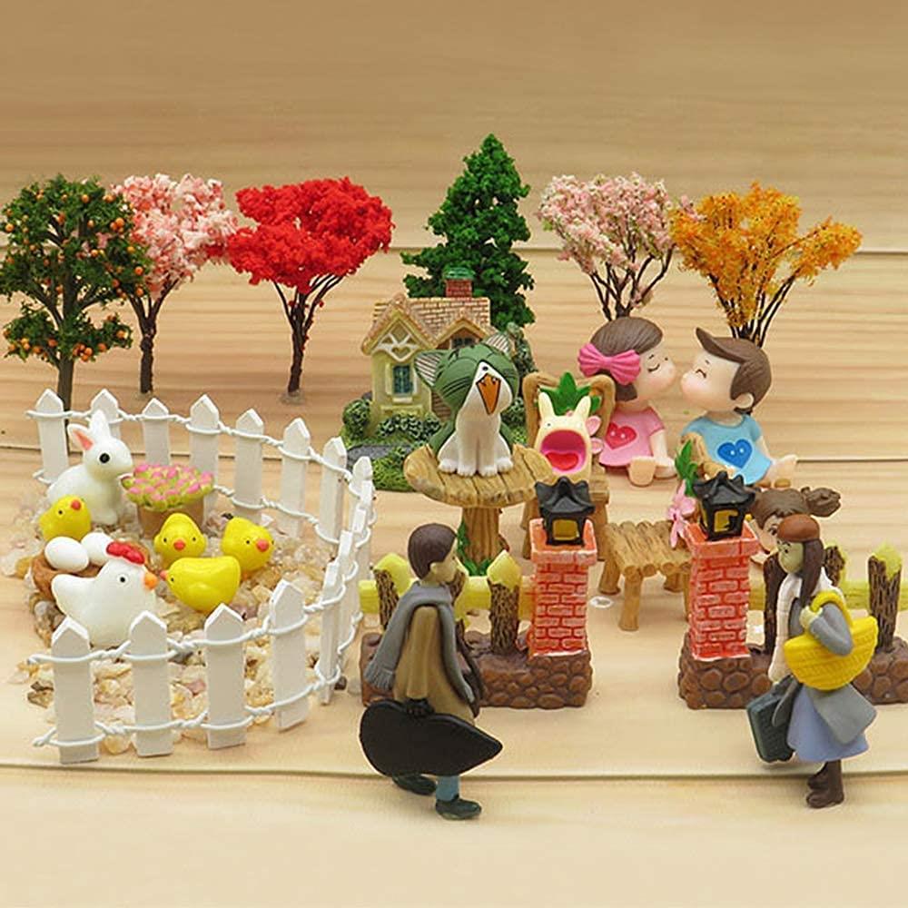 Bellaven 2 Pack Miniature Fairy Garden Fence， White Mini Wooden Picket Fence Miniature Fence for Micro Landscape Dollhouse Flower Pot Fairy Garden Christmas Decoration (5 x 90cm)