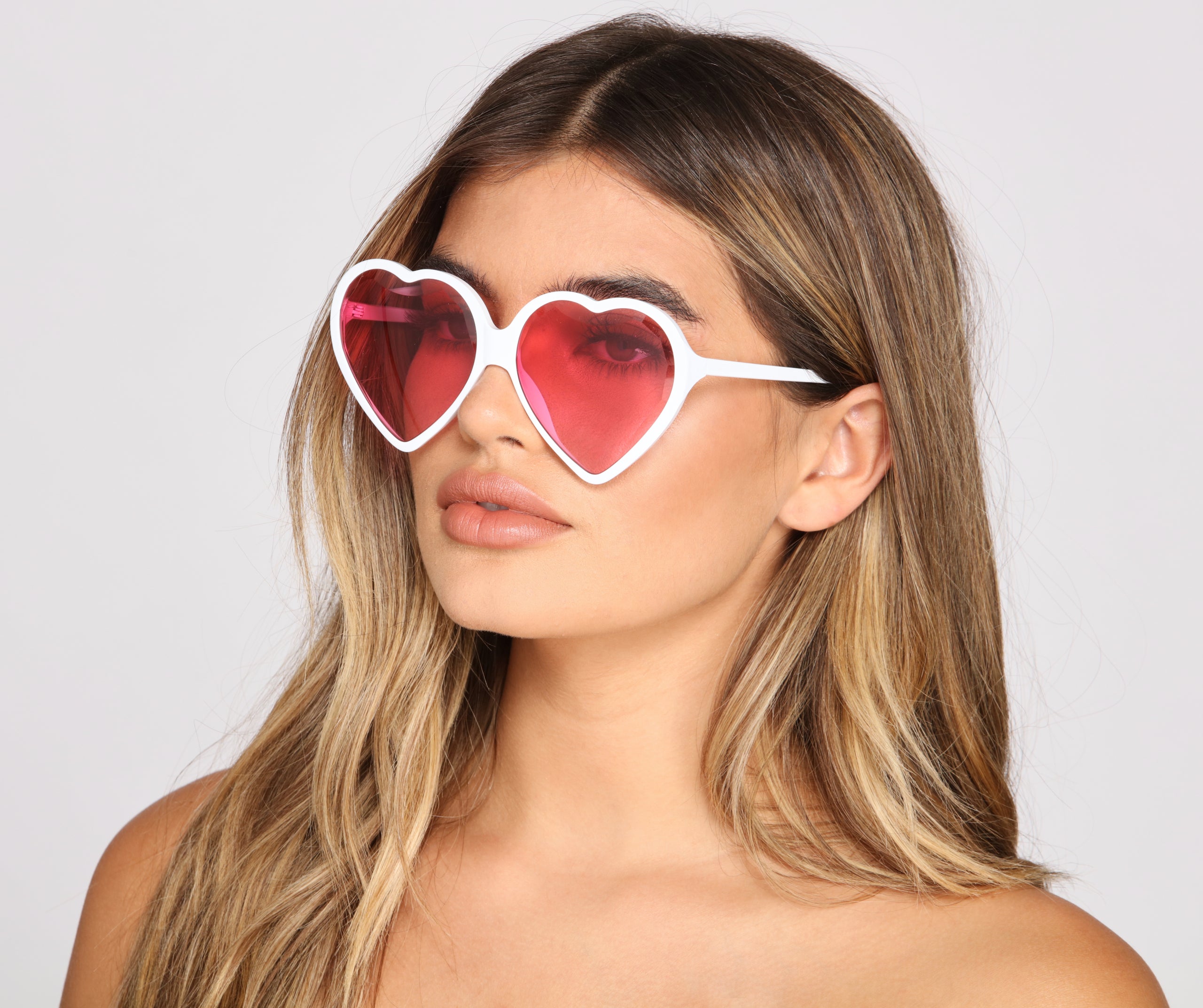 Fab And Trendy Heart-Shaped Sunglasses