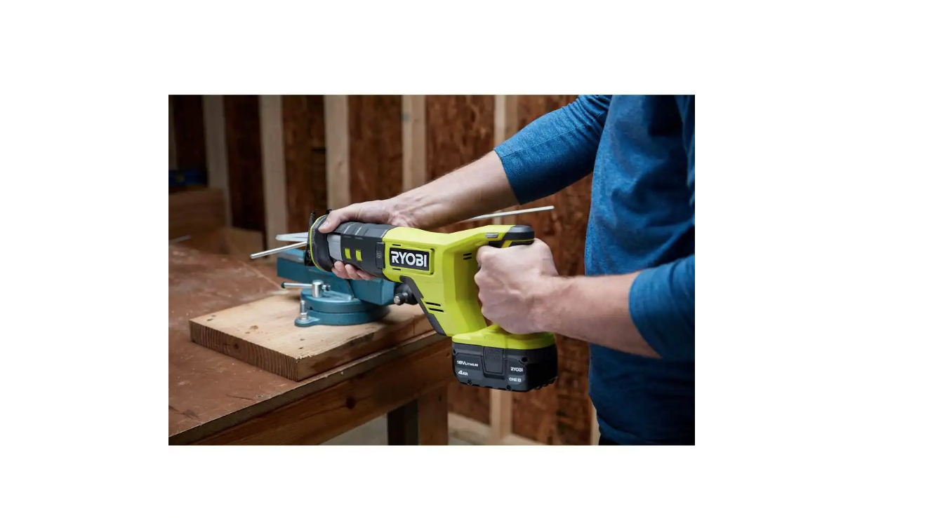 RYOBI PCL515B ONE+ 18V Cordless Reciprocating Saw (Tool Only)