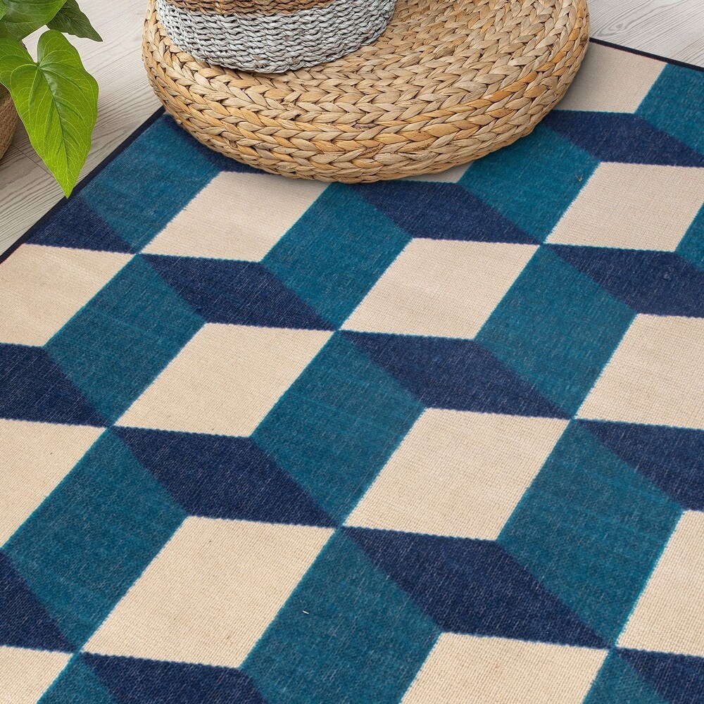 Contemporary Geometric Flatweave Indoor/Outdoor Area Rug