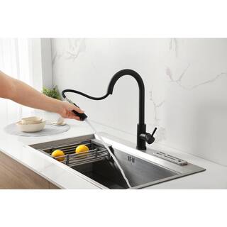 Satico Amuring Single Handle Pull Out Sprayer Kitchen Faucet with cUPC Certification in Matte Black XL8800F