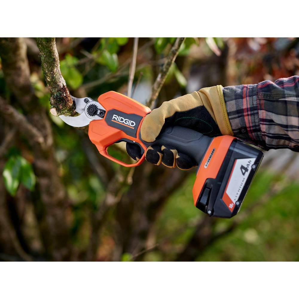 RIDGID 18V Brushless Cordless Pruner Kit with 8.0 Ah MAX Output EXP Lithium-Ion Battery R01301BVNM-AC840080