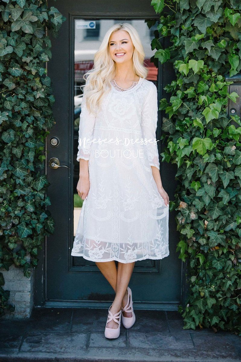 Day Dreamer Lace Dress in White