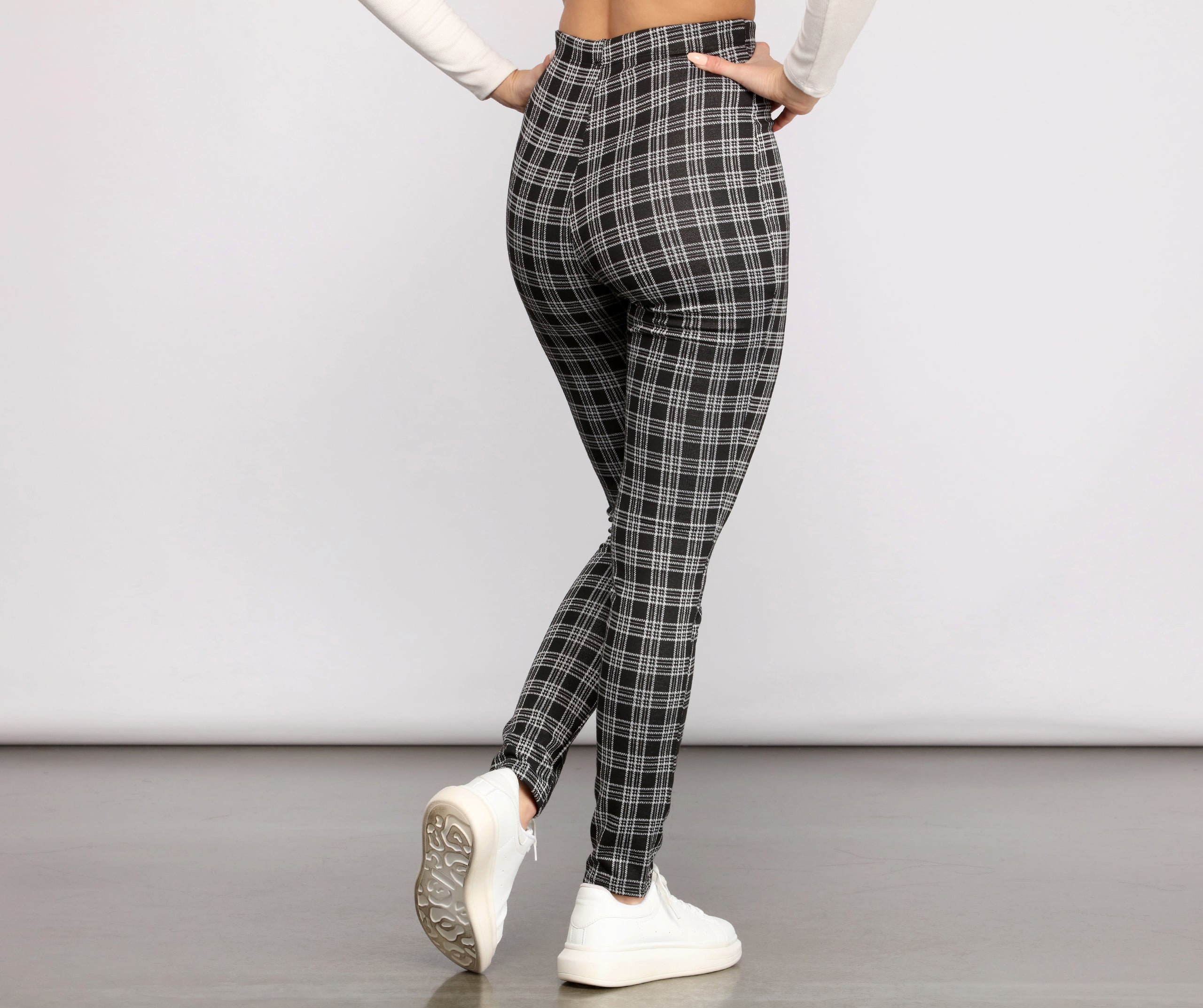 Preppy Plaid Skinny Pants