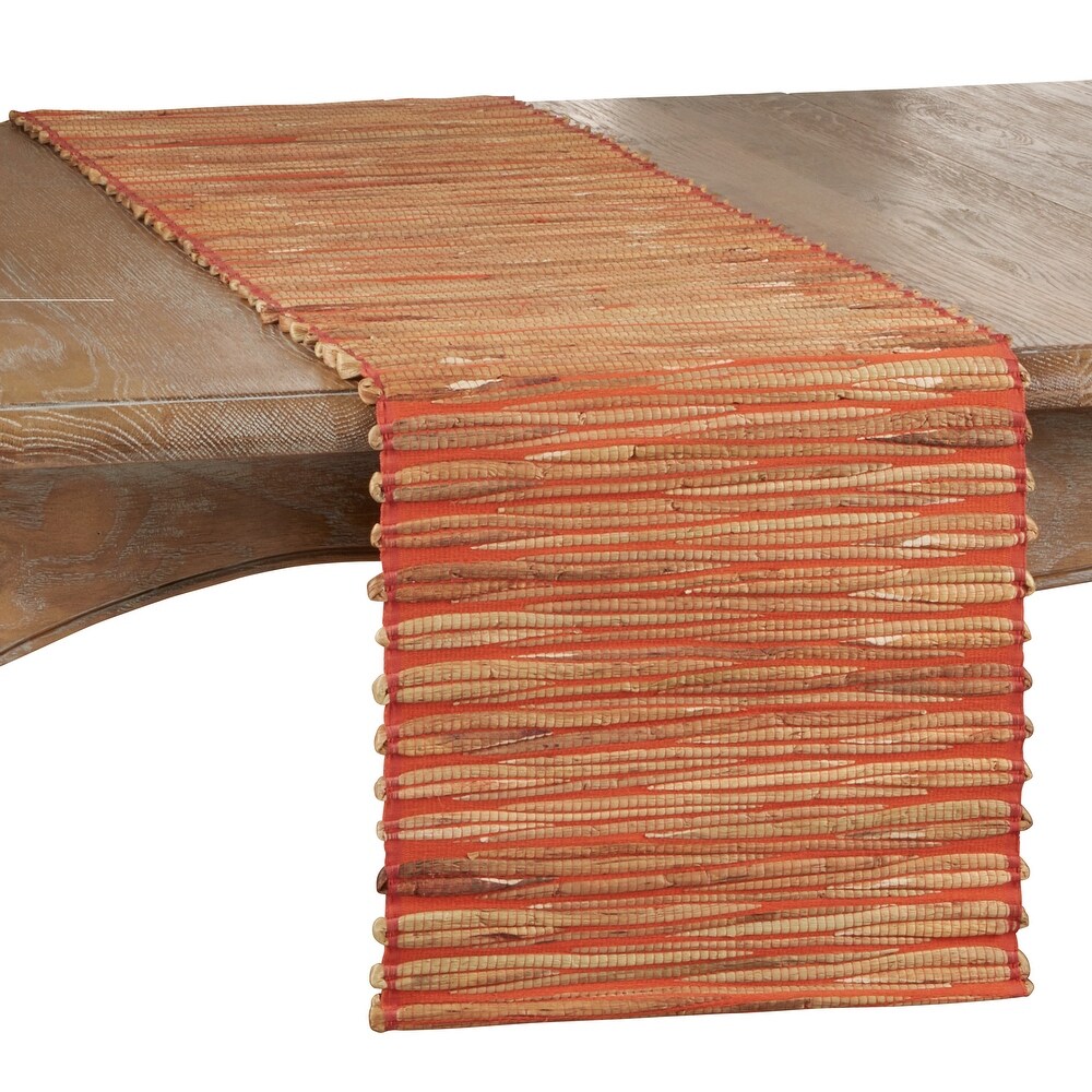 Long Table With Water Hyacinth Design
