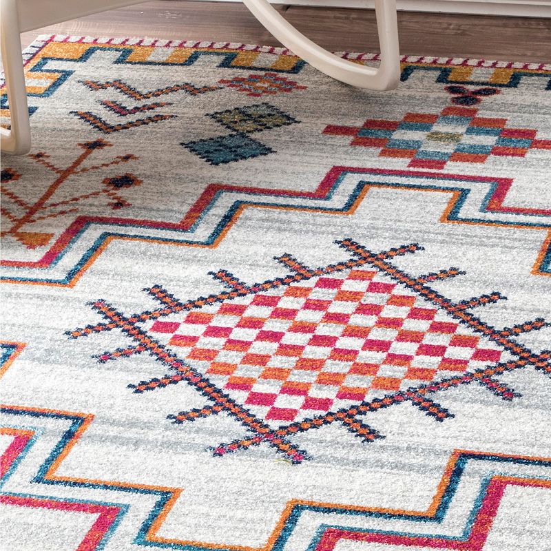 nuLOOM Richelle Tribal Medallion Rug