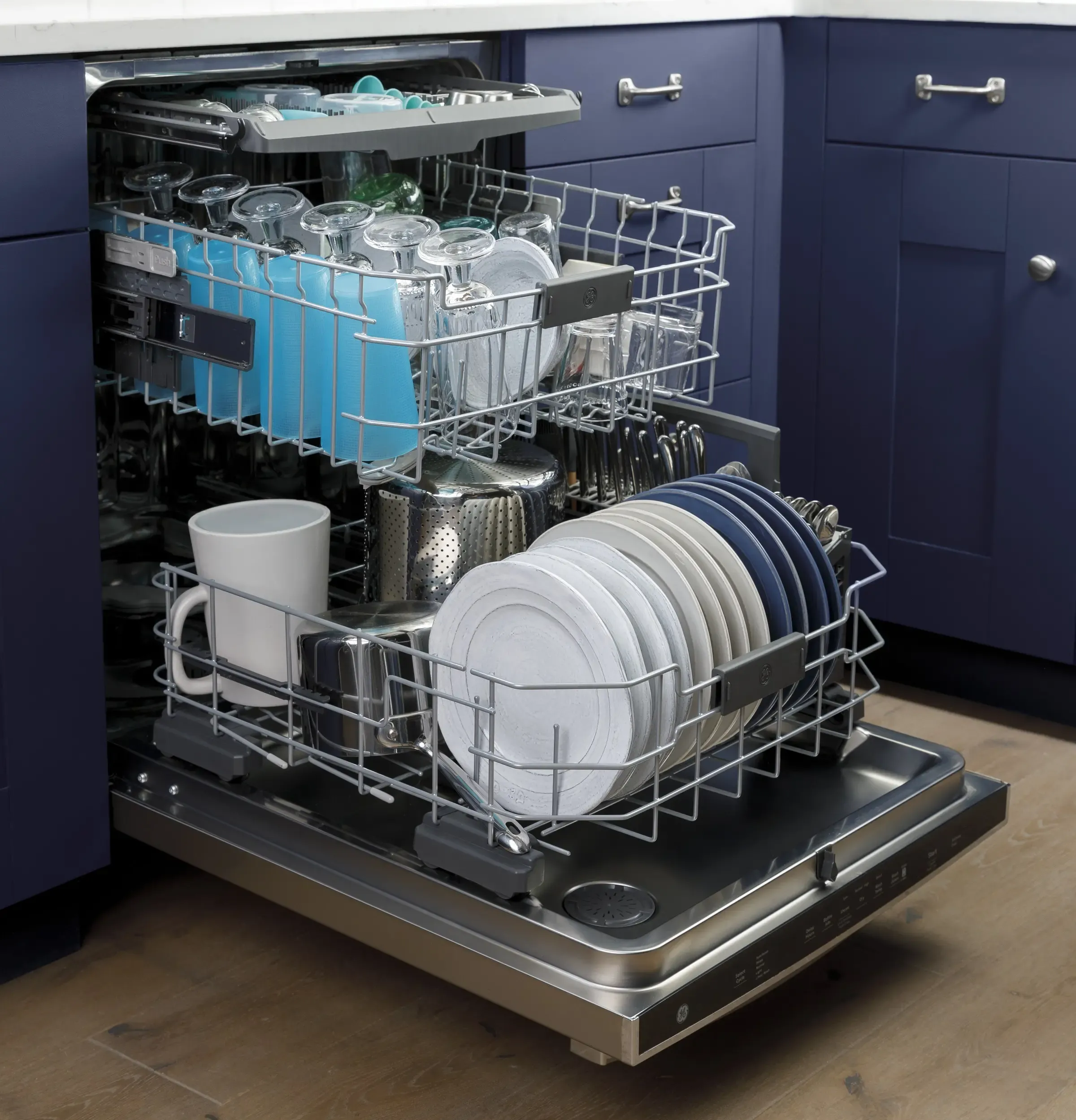 GE Top Control Dishwasher GDT665SGNBB