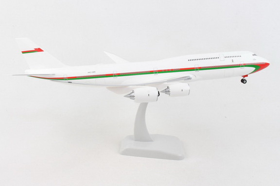 Hogan Royal Flight Of Oman 747 8 1/200 W/Gear Reg ...