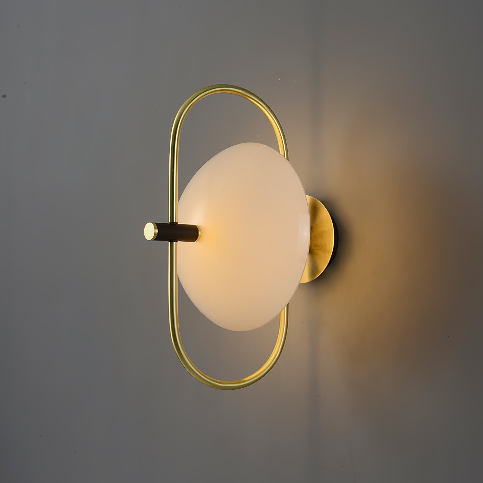 Odeon Wall Lamp