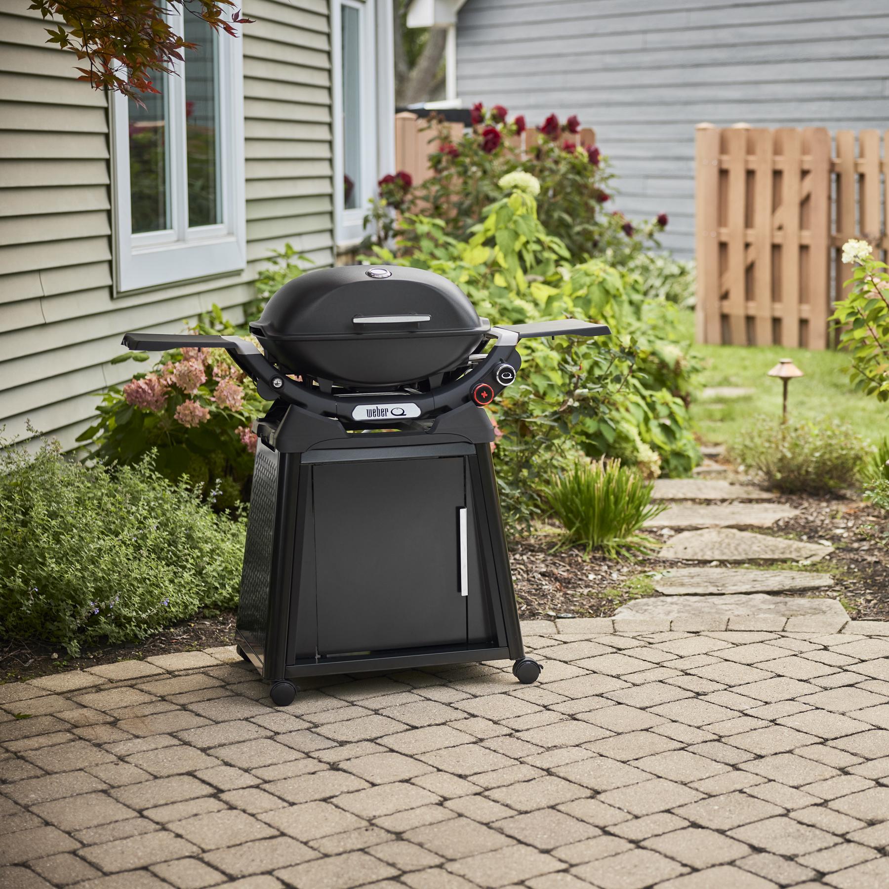 Weber 1500390 Q 2800N+ Gas Grill With Stand (Liquid Propane) - Midnight Black