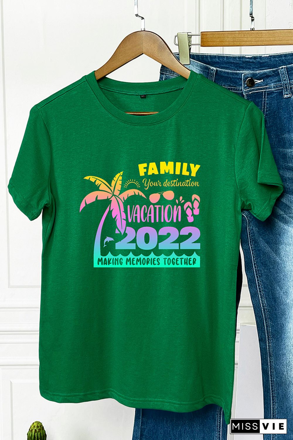 Family Vacation 2022 Graphic Tee Wholesale