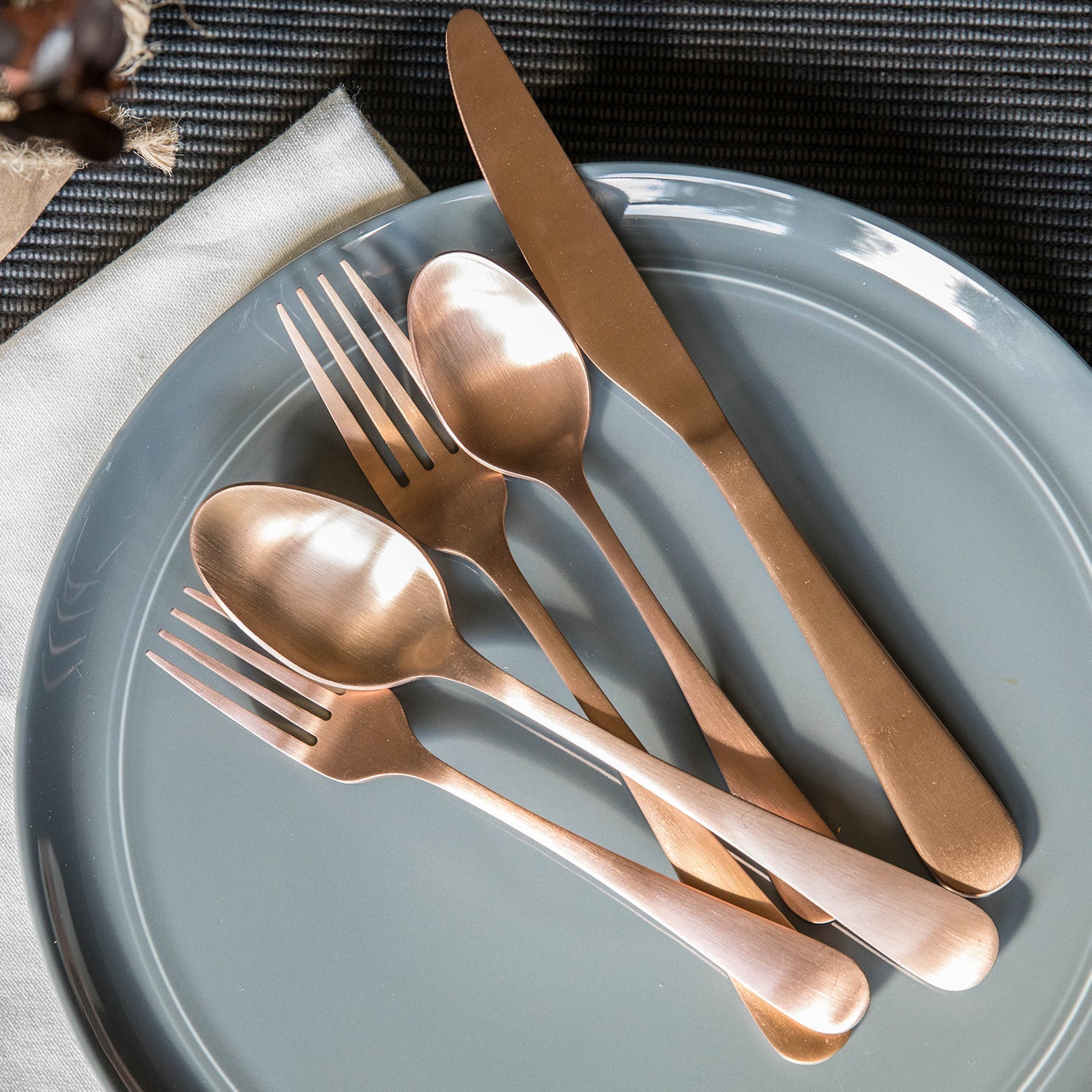 Rhiannon 20-Piece Flatware Set