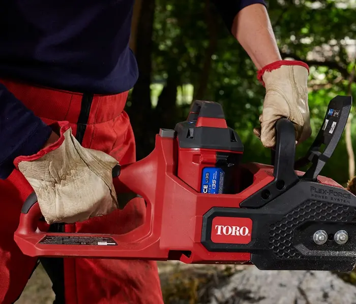 Toro 60-Volt Max Lithium-Ion Cordless 16 Chainsaw