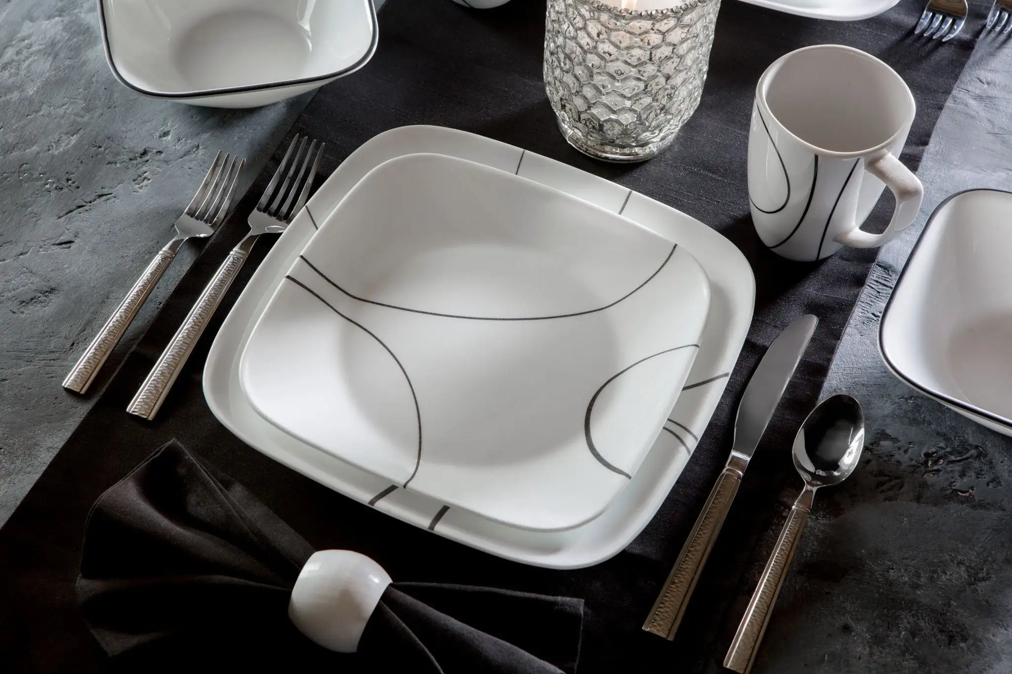 Corelle Square Simple Lines， Dinnerware Set， 16-Piece， Set for 4