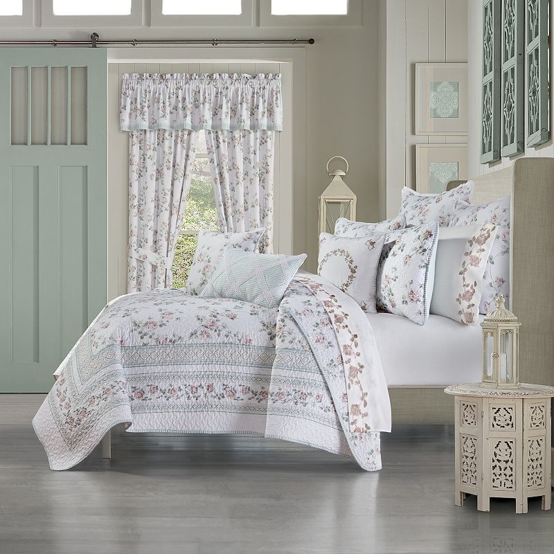 Royal Court Rialto Quilt Set with Shams