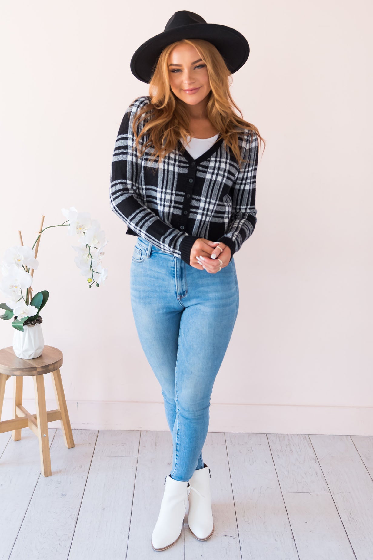 Trend Setter Plaid Modest Cropped Cardigan