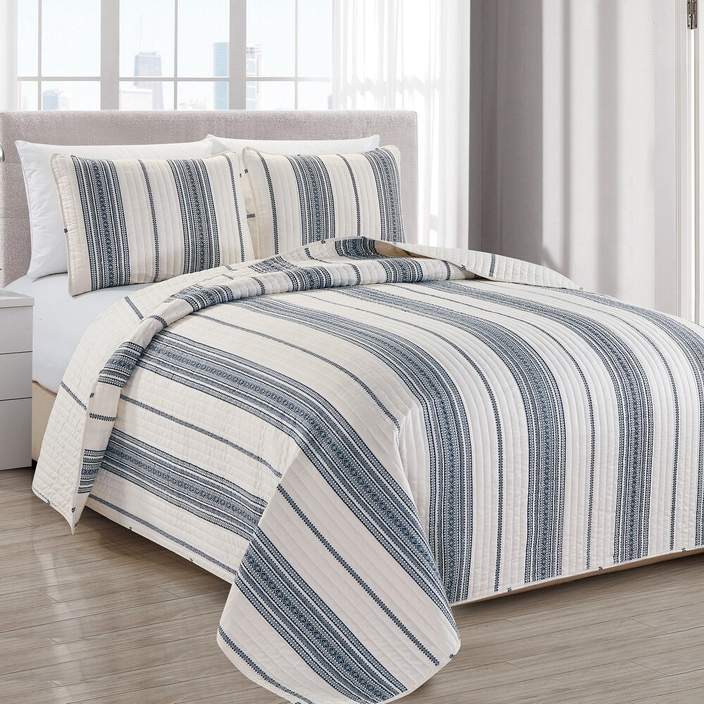 Luxurious Farmhouse Stripe Microfiber Quilt Set With Shams