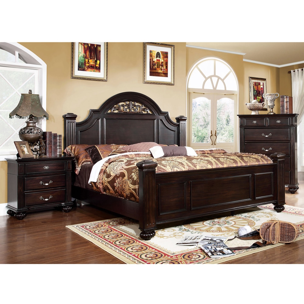 Furniture of America Vame Traditional Walnut 3-piece Bedroom Set - - 9170161