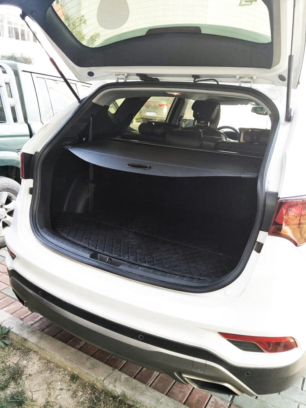 Fit Hyundai Santa FE 2019 2020 2021 2022 2023 (5 Seat) Retractable Cargo Cover for Santa FE Suv Accessory Black Rear Trunk Security Privacy Cover