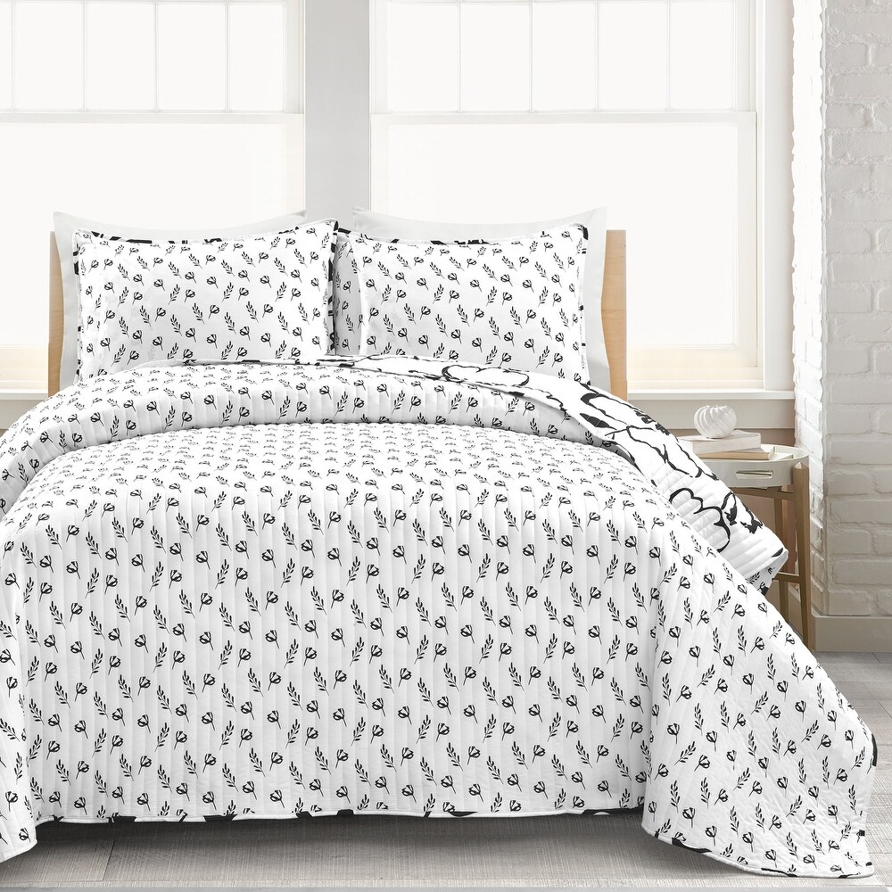 Lush Decor Scandinavian Floral 3 Piece Quilt Set