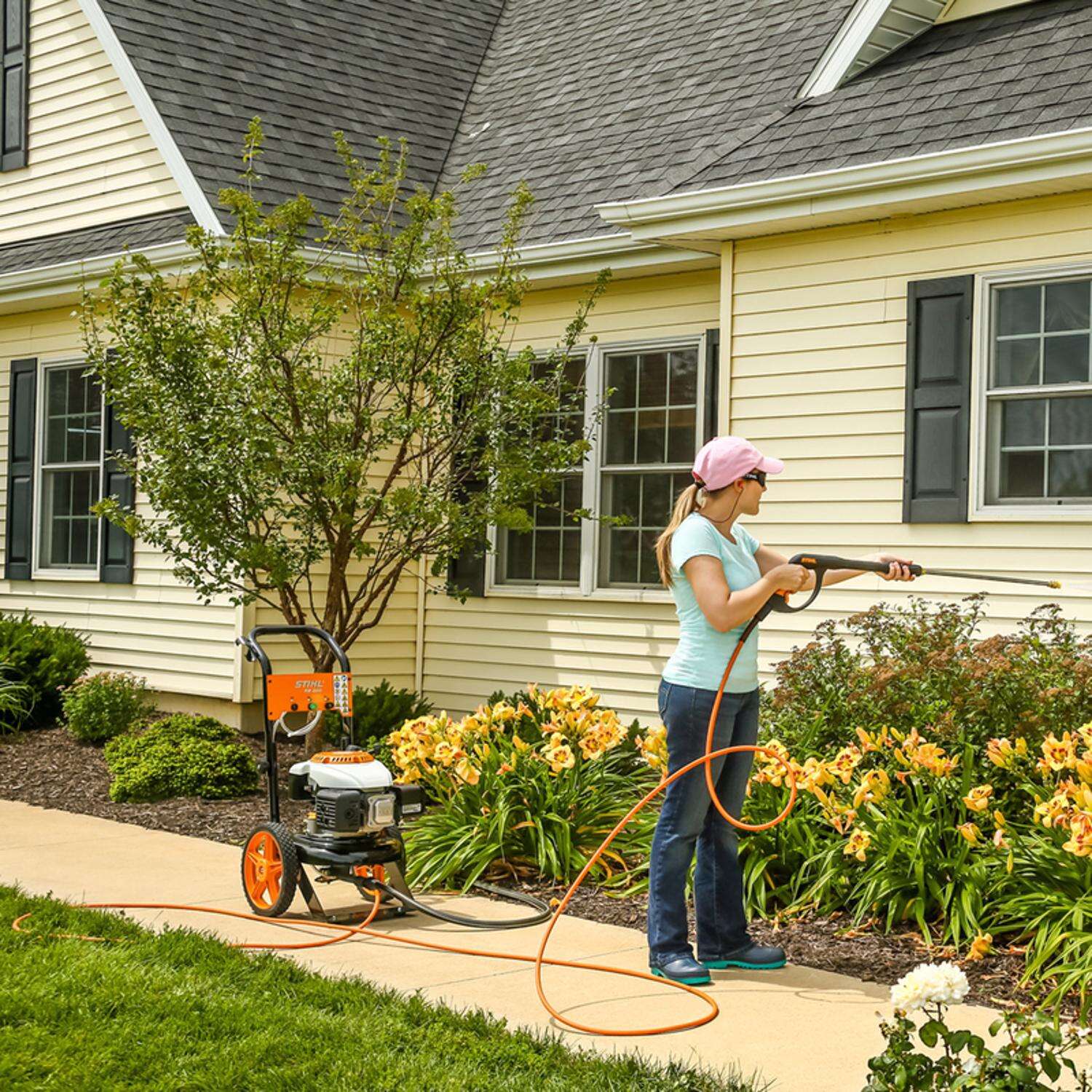 STIHL RB 200 2500 psi Gas 2.3 gpm Pressure Washer