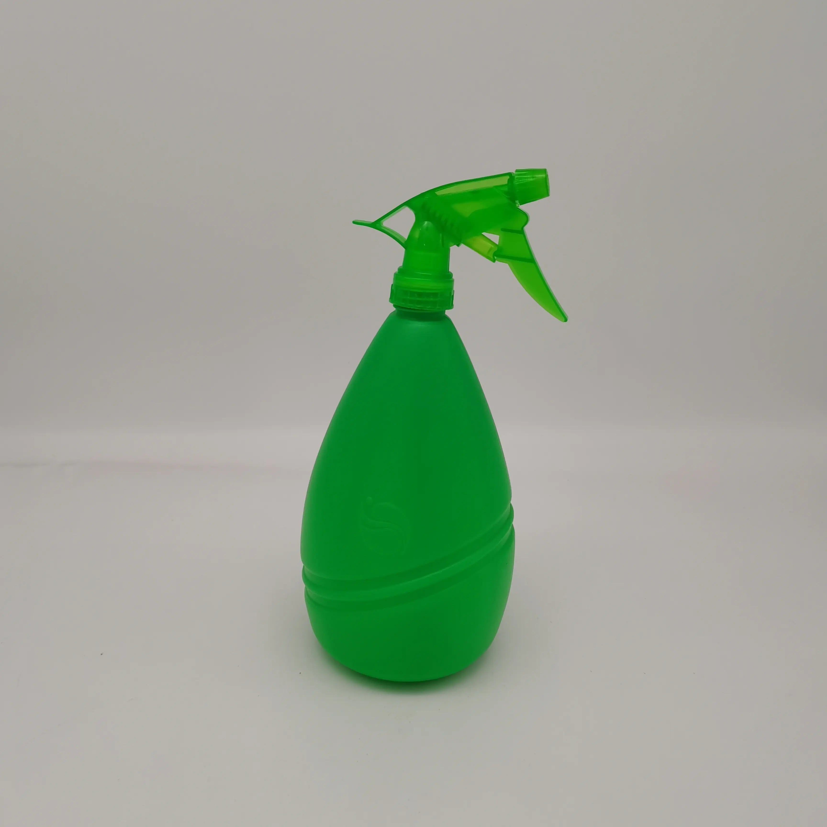 1.2L Plastic Handheld Sprayer  liquid Trigger Sprayer for cleaning garden portable plastic spray bottle